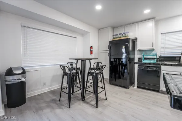 $3,300 | 2364 Belvedere Drive, Henderson, NV 89014