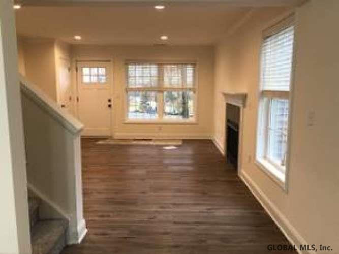 86 Fellows Road Halfmoon, NY 12065 - Photo 5 of 6 Photo 5