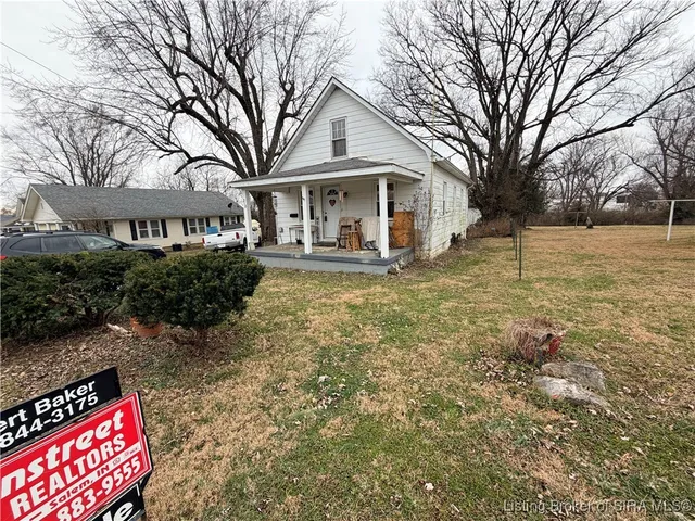 $149,900 | 218 Washington Boulevard, Salem, IN 47167