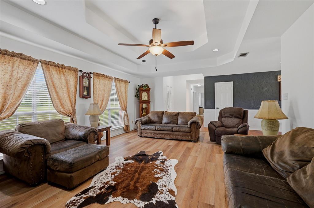 998 Bledsoe Road Gunter, TX 75058 - Photo 10 of 40 Gallery Image 10