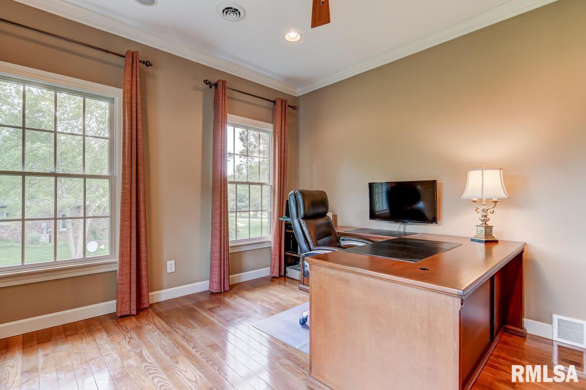 3413 Embassy Drive Springfield, IL 62711 - Photo 29 of 50 Gallery Image 29