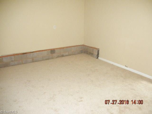 796 Murchison Road Goldston, NC 27252 - Photo 3 of 3 Gallery Image 3