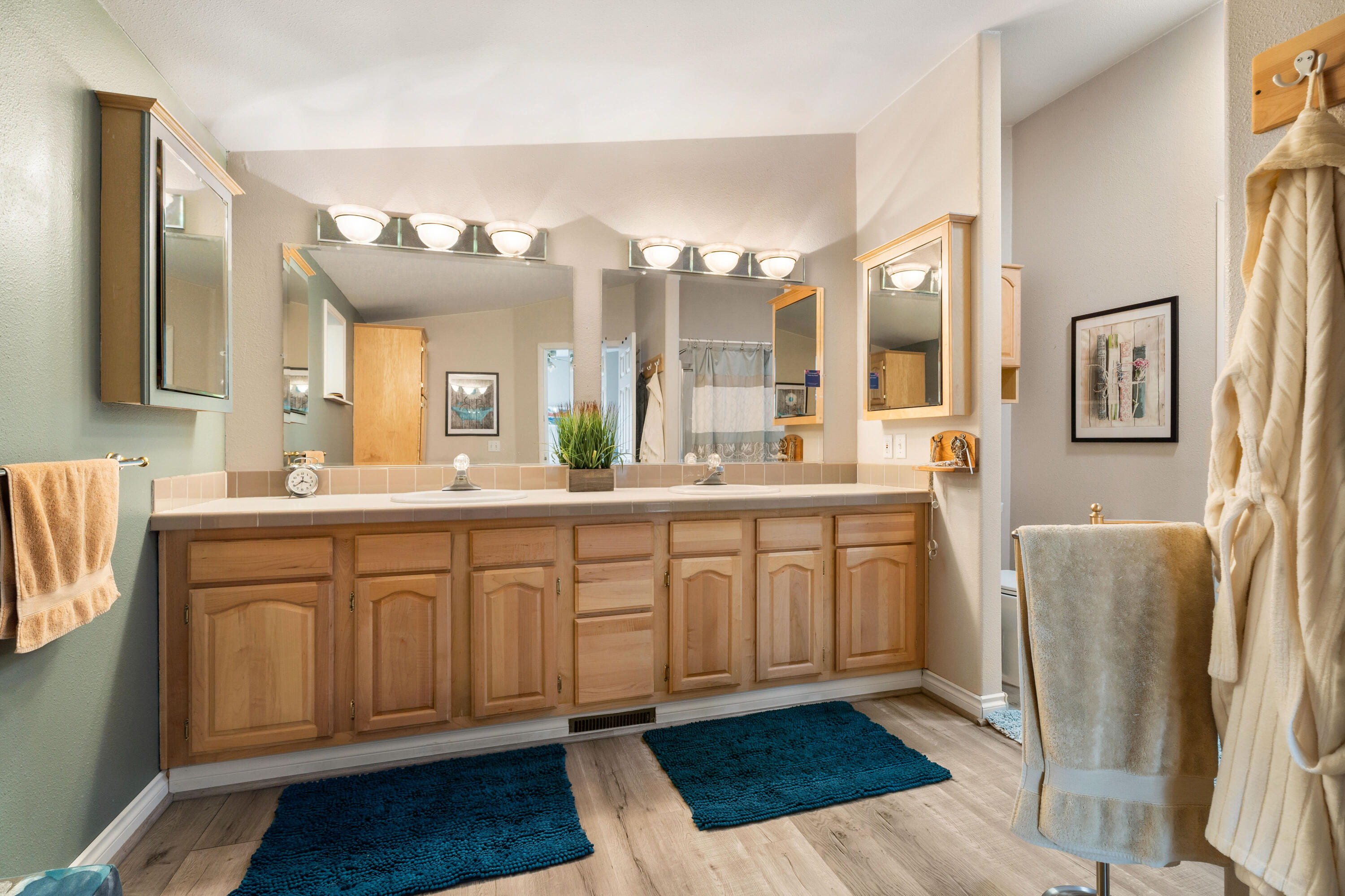 55105 Jackpine Way Bend, OR 97707 - Photo 49 of 89 75-Bathroom