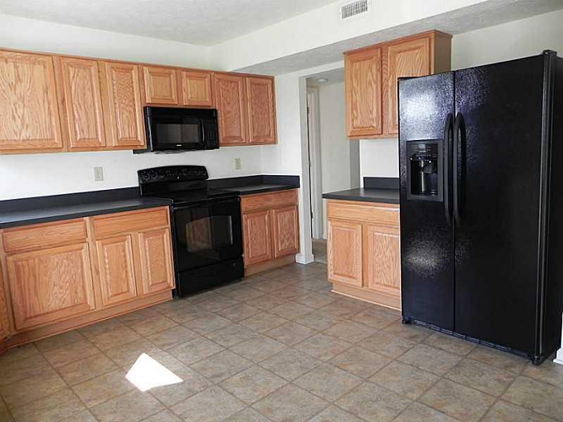 5745 Outer Bank Road Indianapolis, IN 46239 - Photo 5 of 24 Gallery Image 5