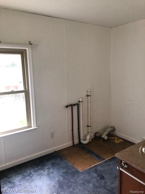 3439 Longview Avenue Rochester, MI 48307 - Photo 11 of 16 Once a 3rd bedroom, this laundry room/half bath can be easily converted back to a 3rd bedroom; or, leave as is, and enjoy first floor laundry!