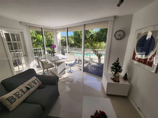 $3,500 | 1000 Quayside Terrace, Unit 408, Miami, FL 33138