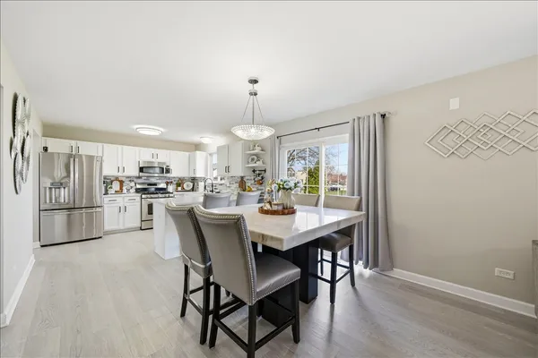 $385,000 | 910 Shorewood Drive, Shorewood, IL 60404