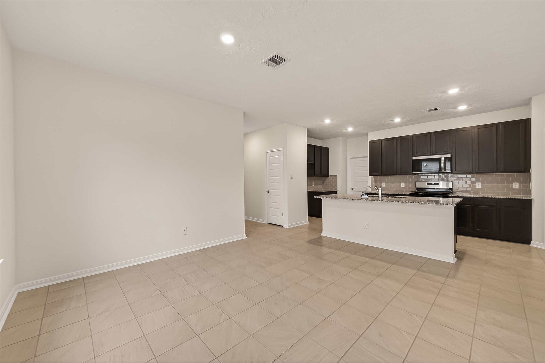 859 Mustang Rdg Terrace Magnolia, TX 77354 - Photo 11 of 45