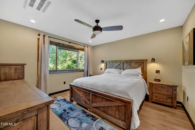 $749,000 | 1505 Strawberry Lane, Johnson City, TN 37604