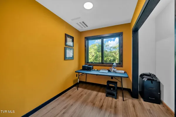 $699,900 | 1505 Strawberry Lane, Johnson City, TN 37604