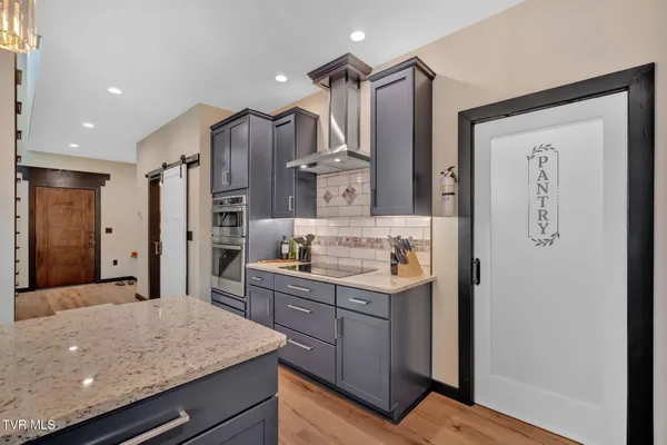 $699,900 | 1505 Strawberry Lane, Johnson City, TN 37604