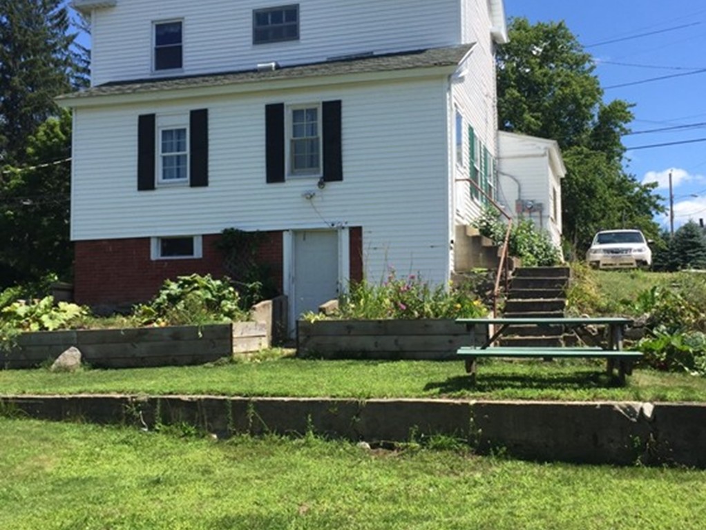 136 North Street Ware, MA 01082 - Photo 4 of 22 Gallery Image 4