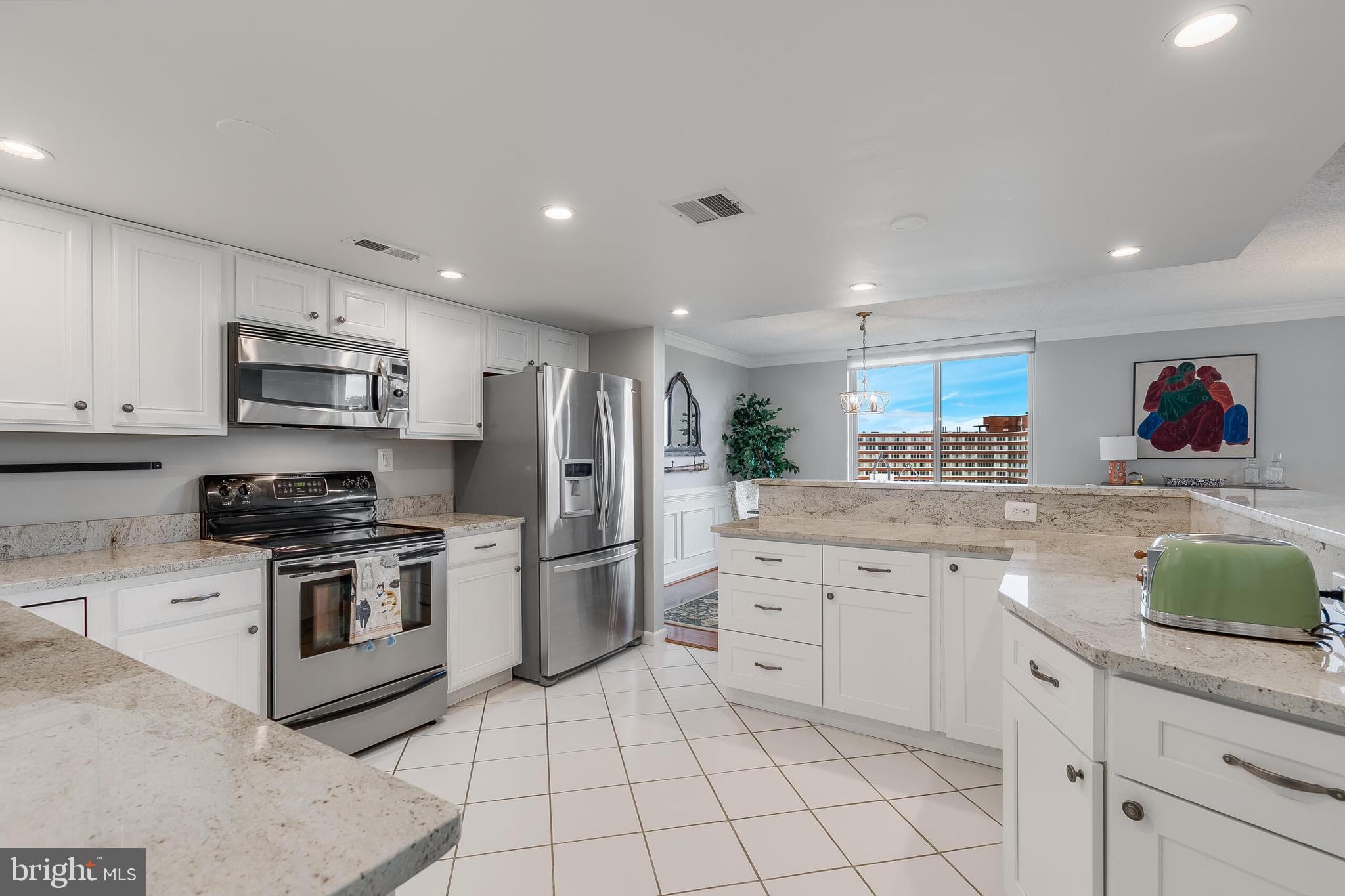 1515 South Arlington Ridge Road, Unit 702 Arlington, VA 22202 - Photo 8 of 51