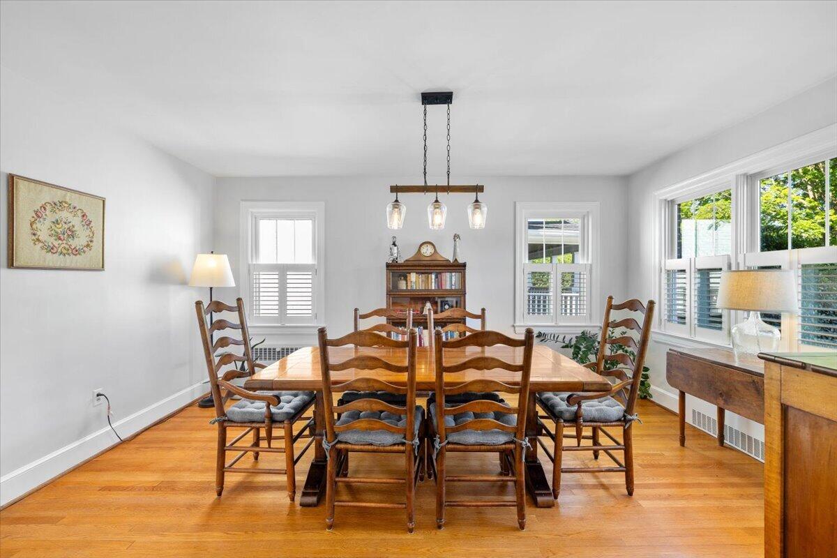1902 Avon Road Southwest Roanoke, VA 24015 - Photo 9 of 55 08-Interior-6