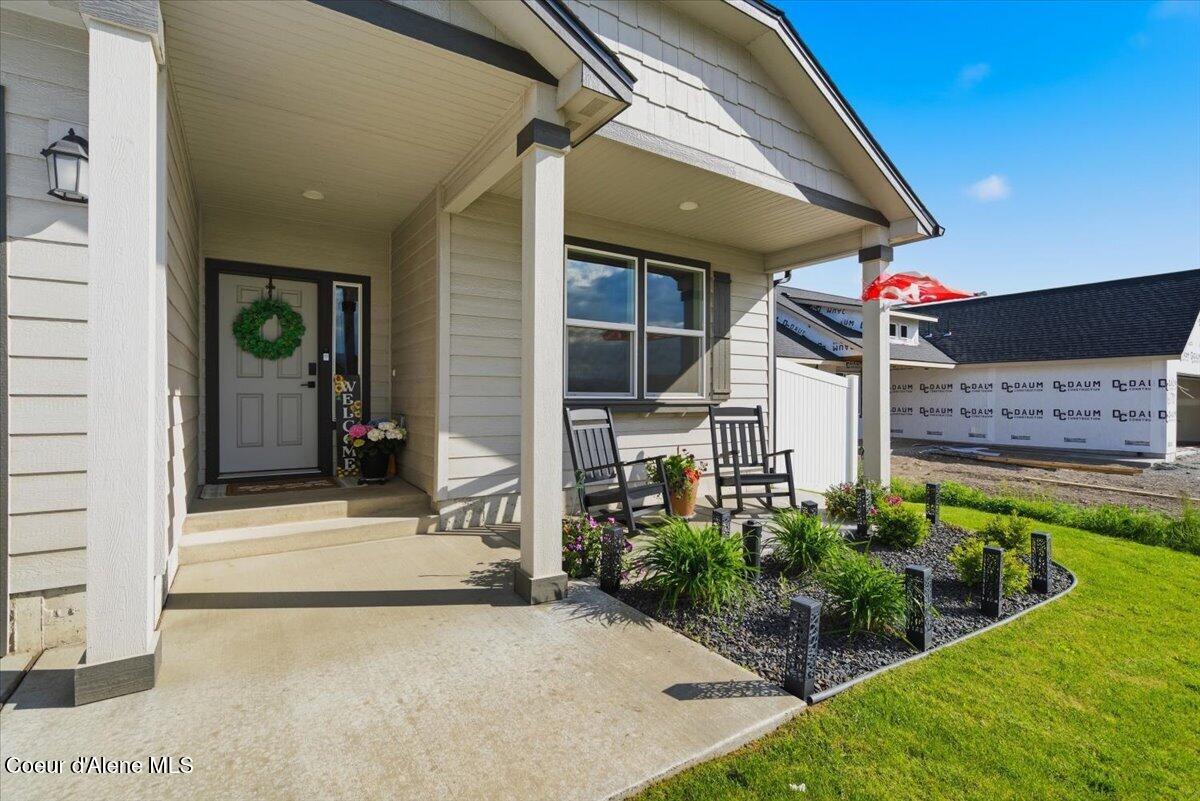 6150 West Ballentree Lane Rathdrum, ID 83858 - Photo 4 of 31 04-6150 W Ballentree Ln_RedHogMedia