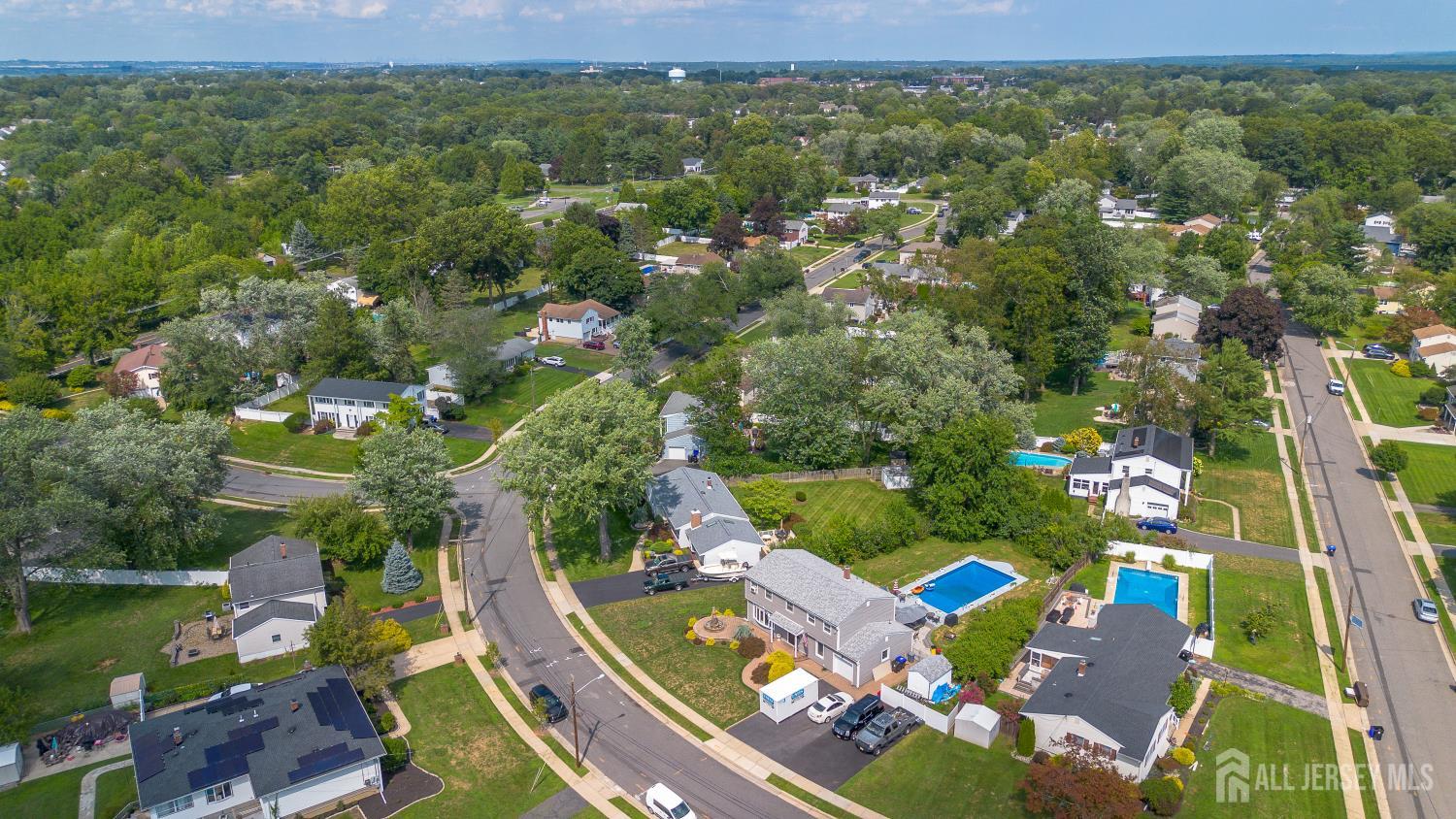 25 Hudson Road East Brunswick, NJ 08816 - Photo 27 of 34 Gallery Image 27