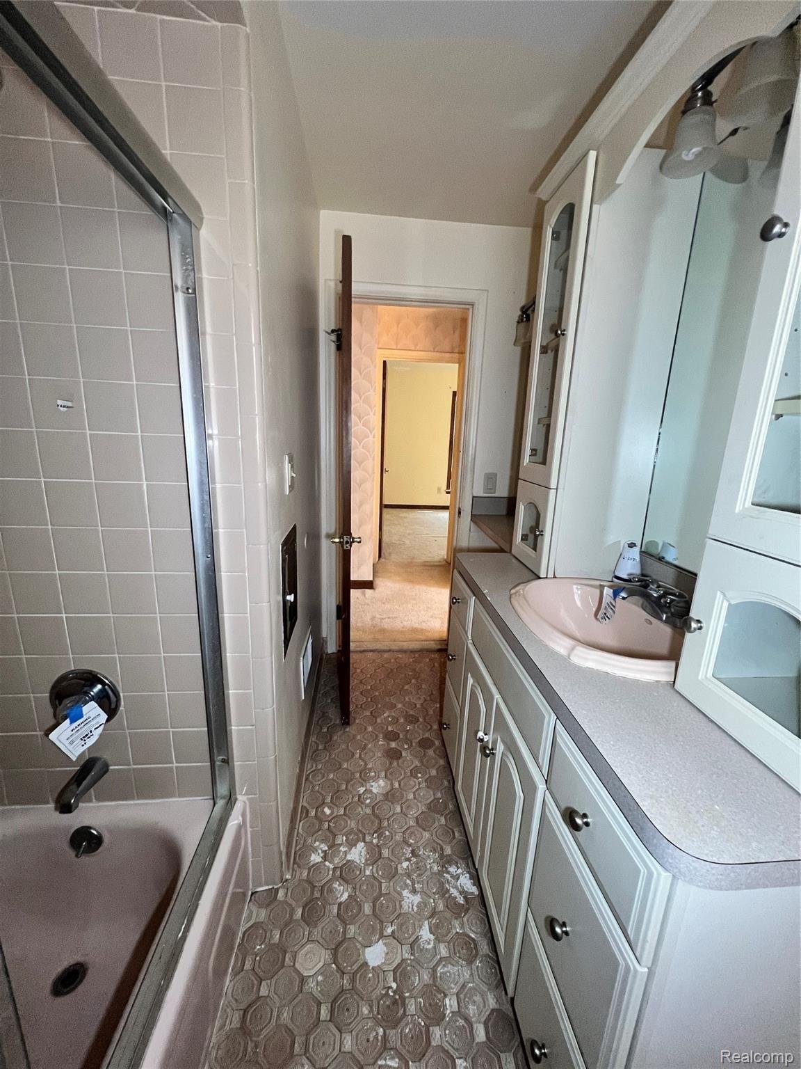 22815 Rausch Avenue Eastpointe, MI 48021 - Photo 6 of 30 Photo Feb 24, 11 28 40 AM.jpg