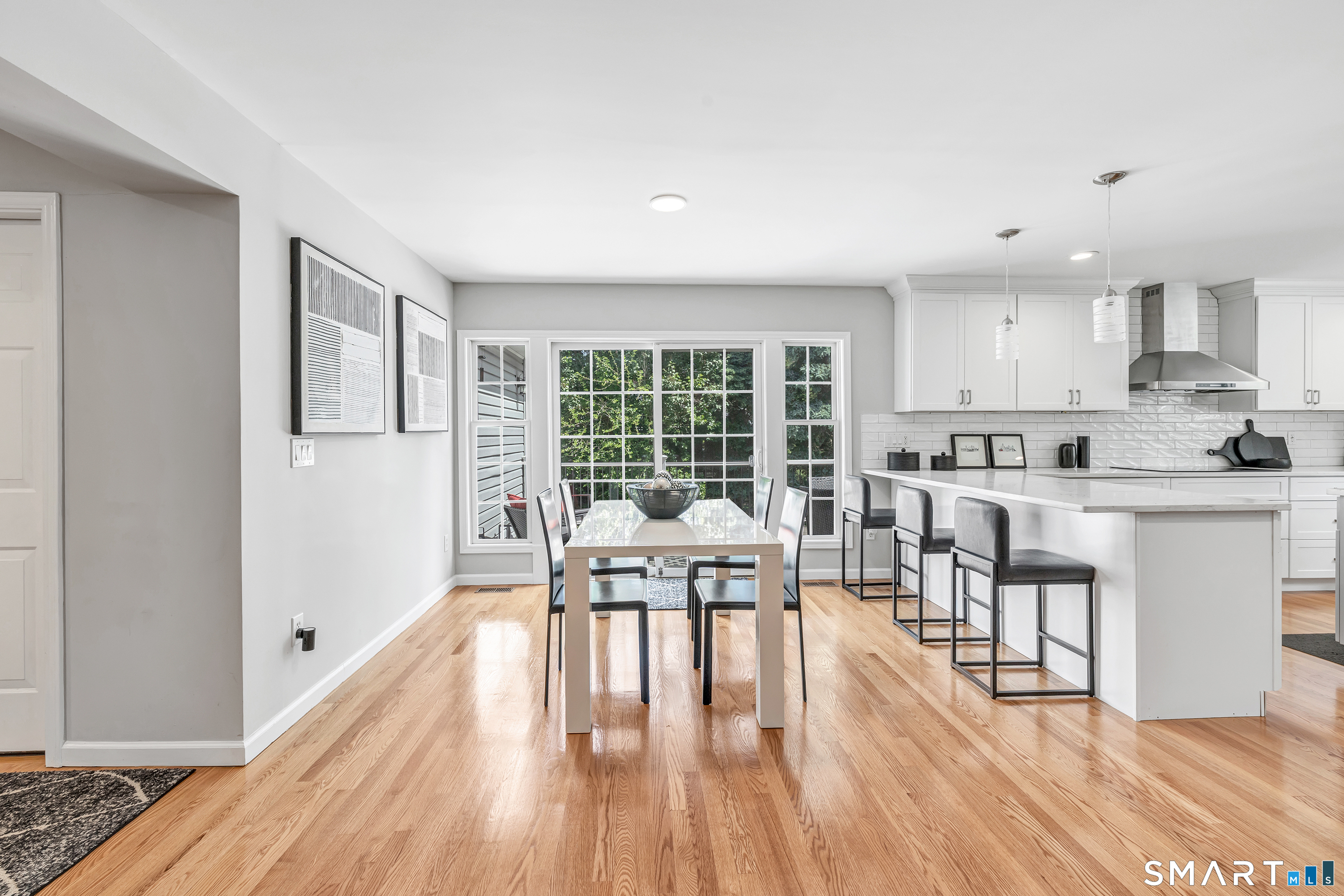 26 Westwood Road Trumbull, CT 06611 - Photo 11 of 40