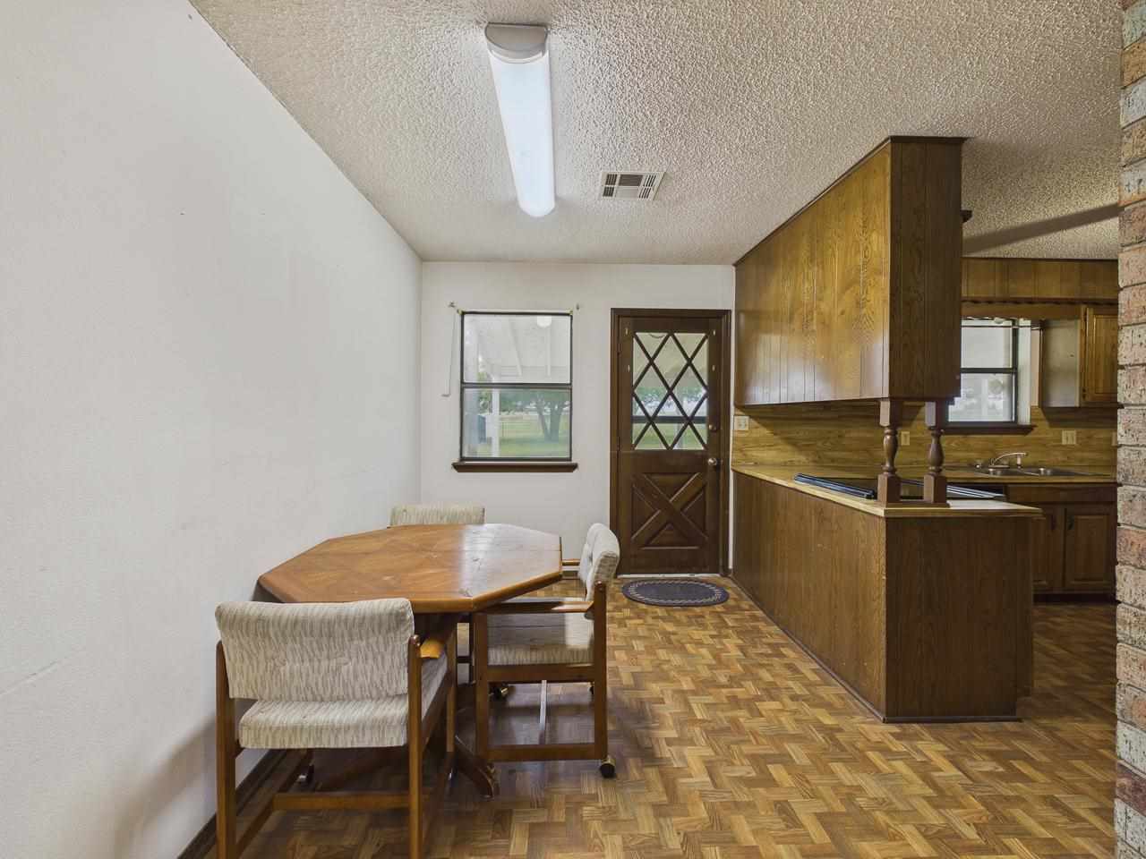 24500 Blackjack Road Perry, OK 73077 - Photo 4 of 25 Gallery Image 4