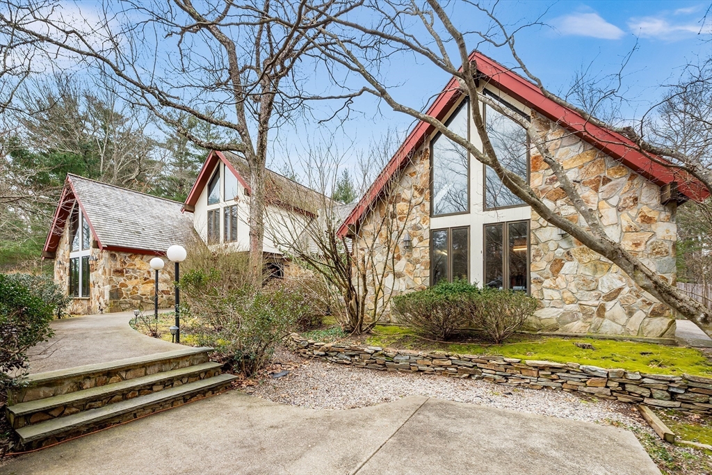 78 Lowell Road Pembroke, MA 02359 - Photo 1 of 42 Gallery Image 1