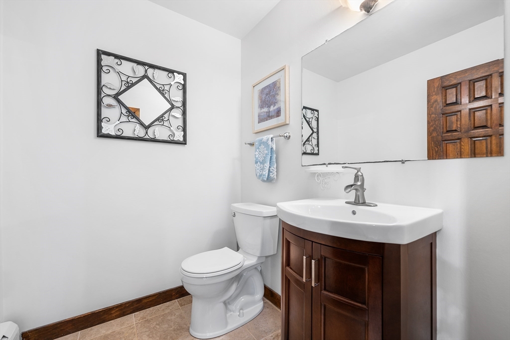 78 Lowell Road Pembroke, MA 02359 - Photo 12 of 42 Gallery Image 12