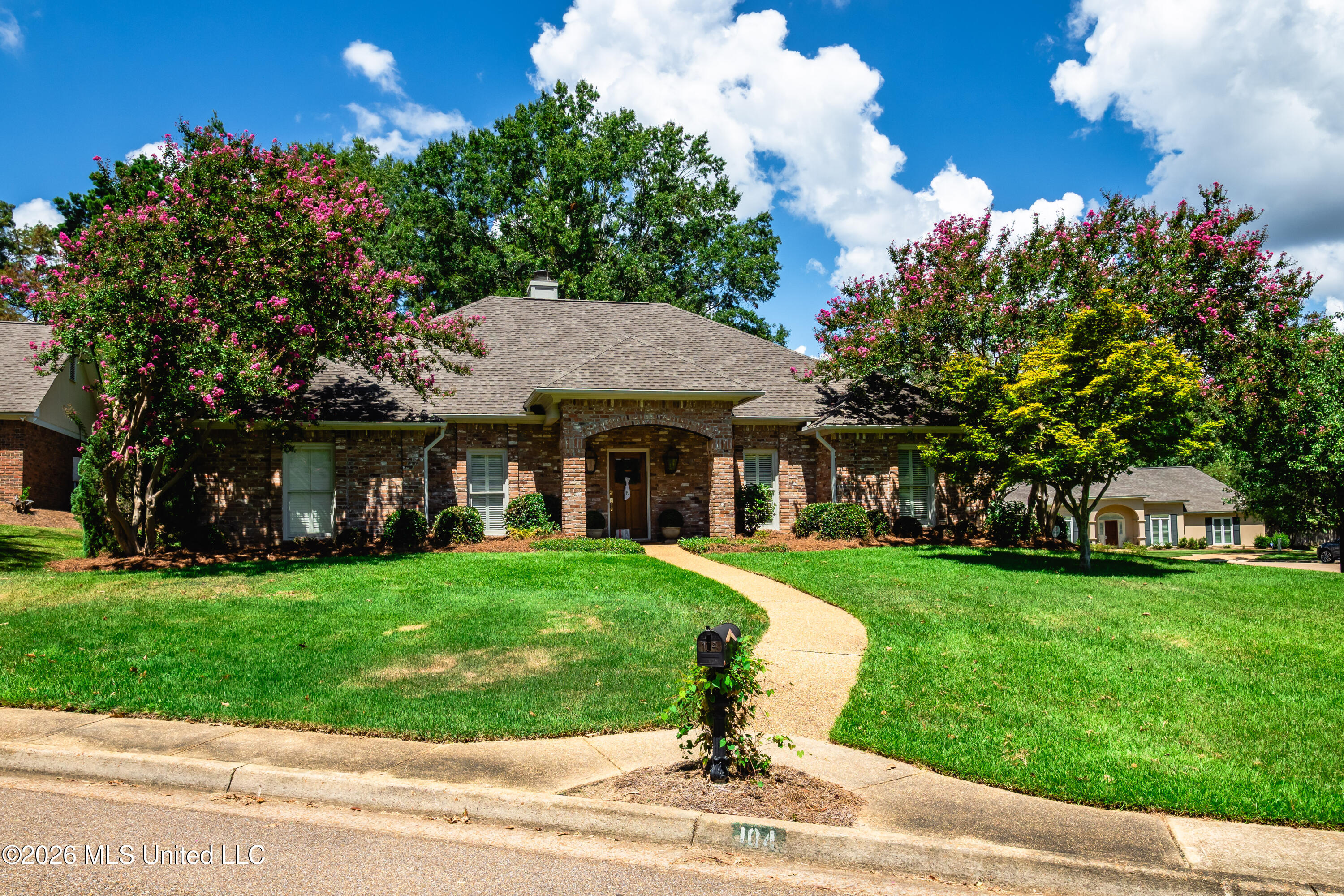 104 Arbor Ridge Road Ridgeland, MS 39157 - Photo 1 of 41 P8310011