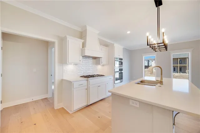 $676,380 | 7004 Northeast 102nd Court, Kansas City, MO 64156