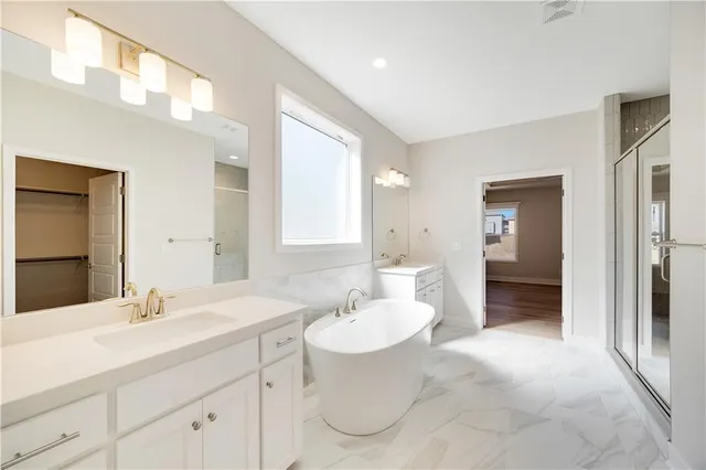 $676,380 | 7004 Northeast 102nd Court, Kansas City, MO 64156