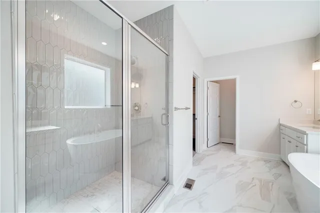 $676,380 | 7004 Northeast 102nd Court, Kansas City, MO 64156