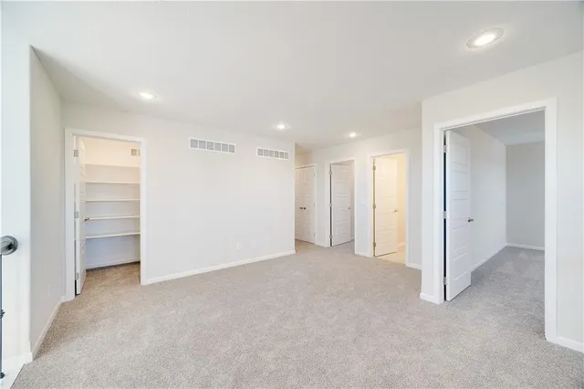 $676,380 | 7004 Northeast 102nd Court, Kansas City, MO 64156