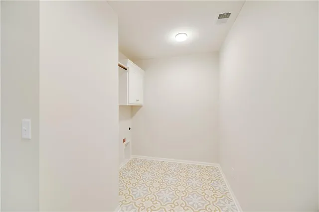 $676,380 | 7004 Northeast 102nd Court, Kansas City, MO 64156