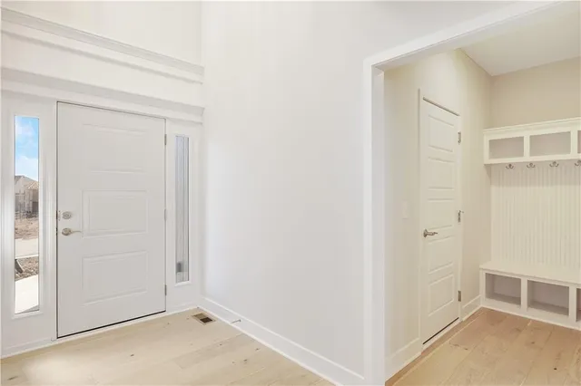 $676,380 | 7004 Northeast 102nd Court, Kansas City, MO 64156