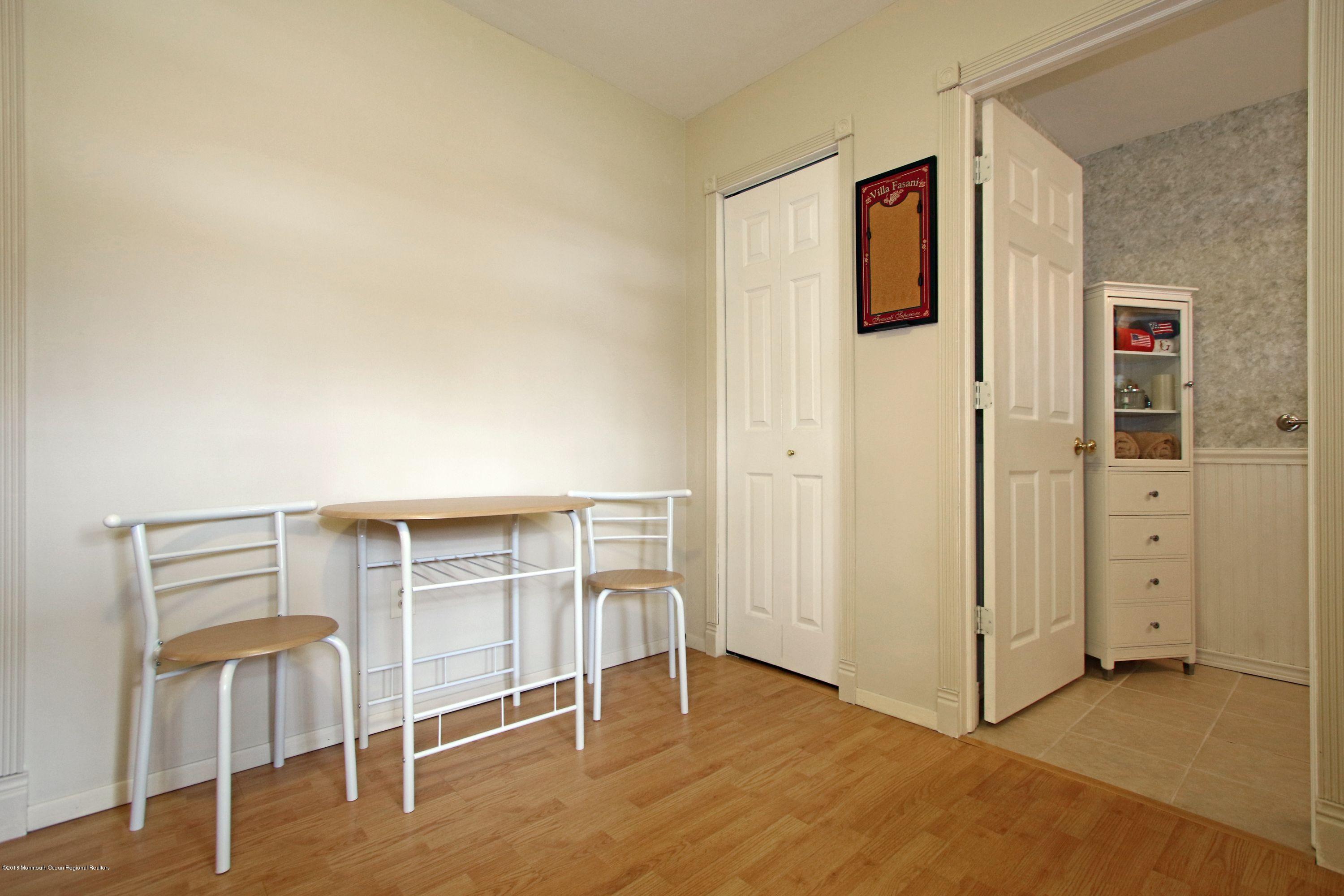 29 Buttonwood Road Middletown, NJ 07748 - Photo 25 of 35 Eat In Kitchen for In Law Suite