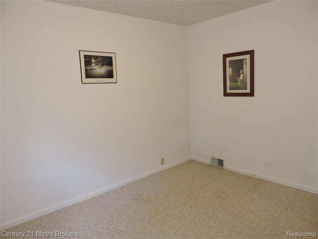 4270 North Irish Road Davison, MI 48423 - Photo 23 of 54