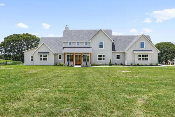 $1,300,000 | 11150 Fm 389, Burton, TX 77835