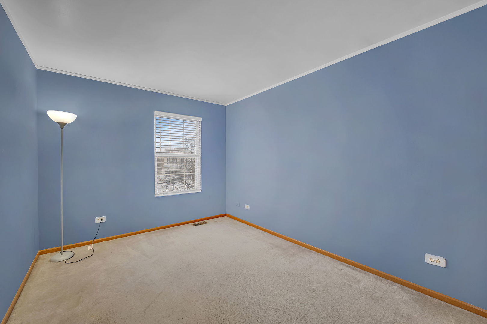 1640 Clover Court Romeoville, IL 60446 - Photo 22 of 30 a view of a big room with windows