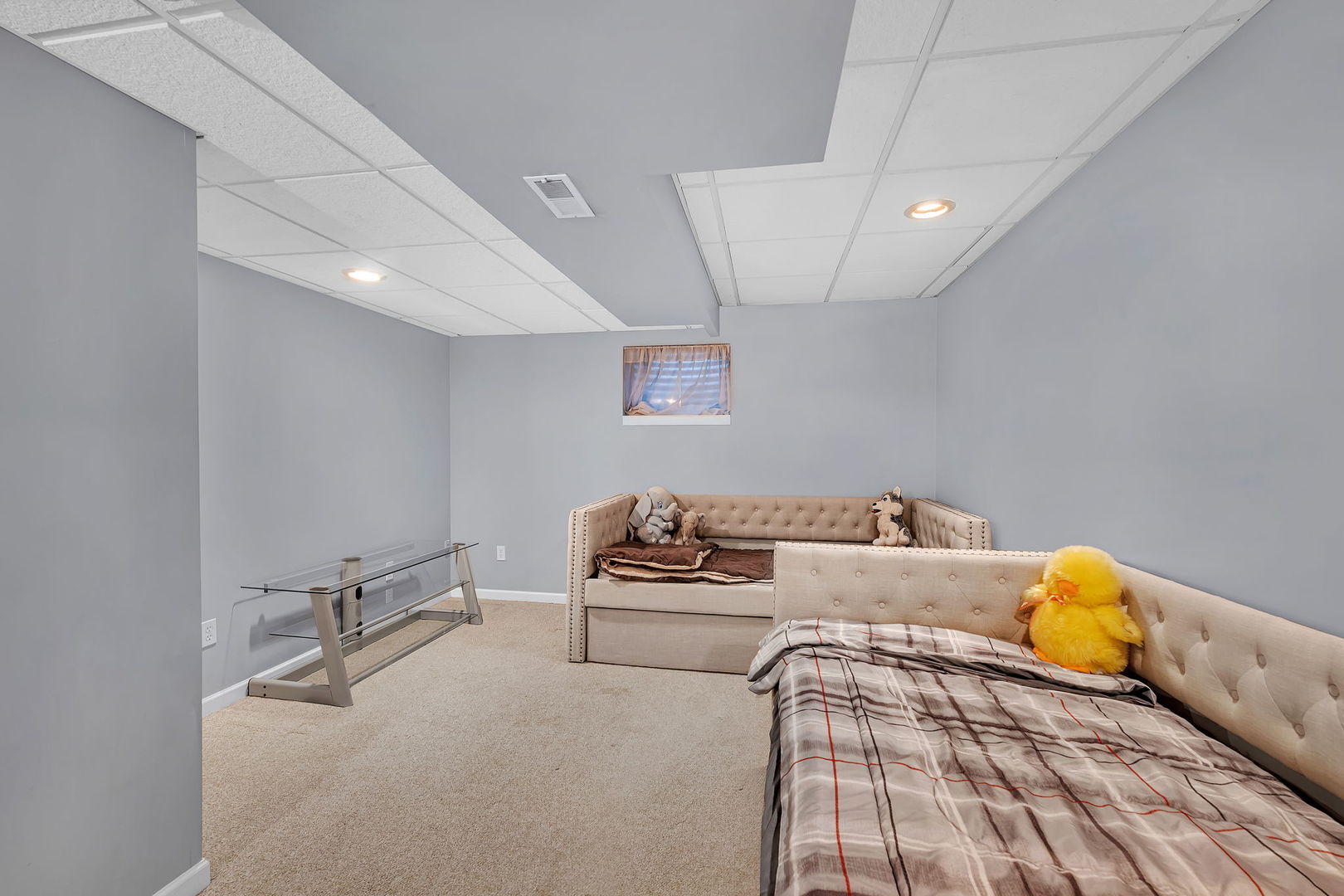 1640 Clover Court Romeoville, IL 60446 - Photo 23 of 30 a living room with furniture and a couch