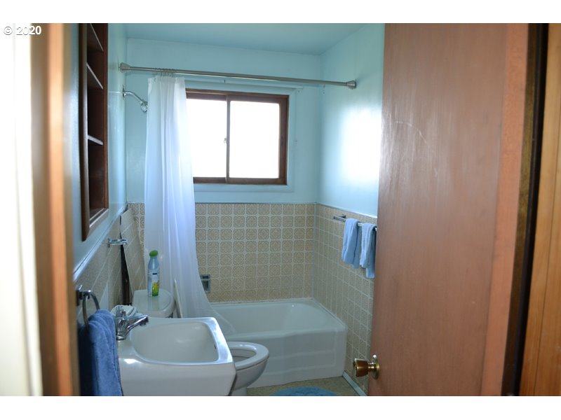 310 Rosewell Street Lostine, OR 97857 - Photo 8 of 12