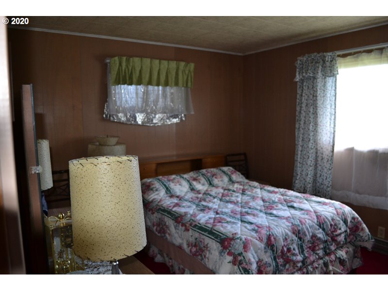 310 Rosewell Street Lostine, OR 97857 - Photo 9 of 12