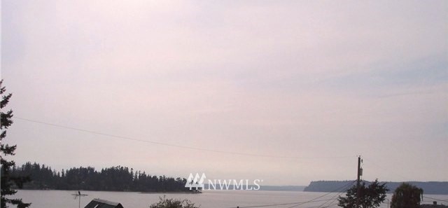 6815 Totem Beach Loop Road Marysville, WA 98271 - Photo 1 of 17 Gallery Image 1