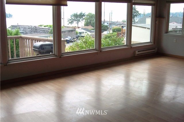 6815 Totem Beach Loop Road Marysville, WA 98271 - Photo 4 of 17 Gallery Image 4