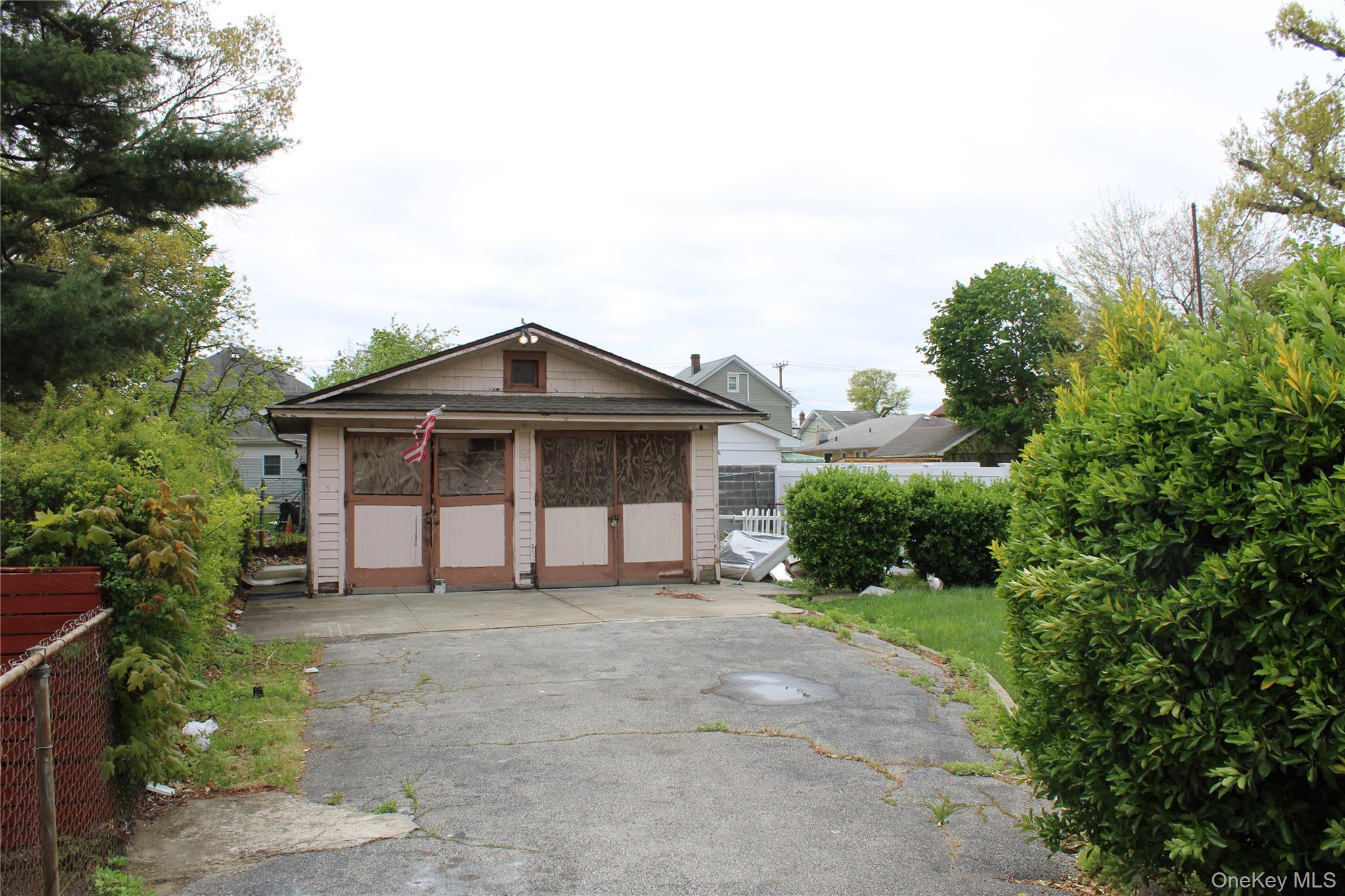 219-22 132nd Road Queens, NY 11413 - Photo 5 of 49