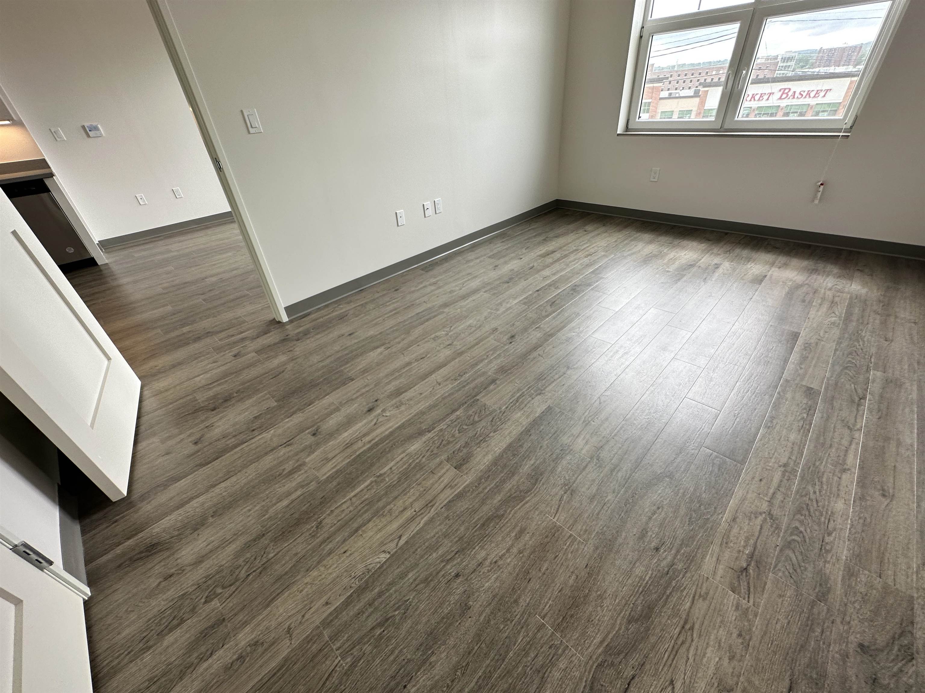 409 Elm Street, Unit 508 Manchester, NH 03101 - Photo 22 of 38