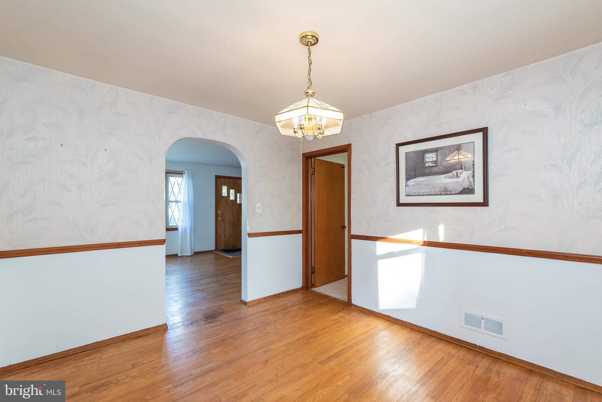 4223 Darleigh Road Baltimore, MD 21236 - Photo 14 of 33 Dining Room with Wood Floors