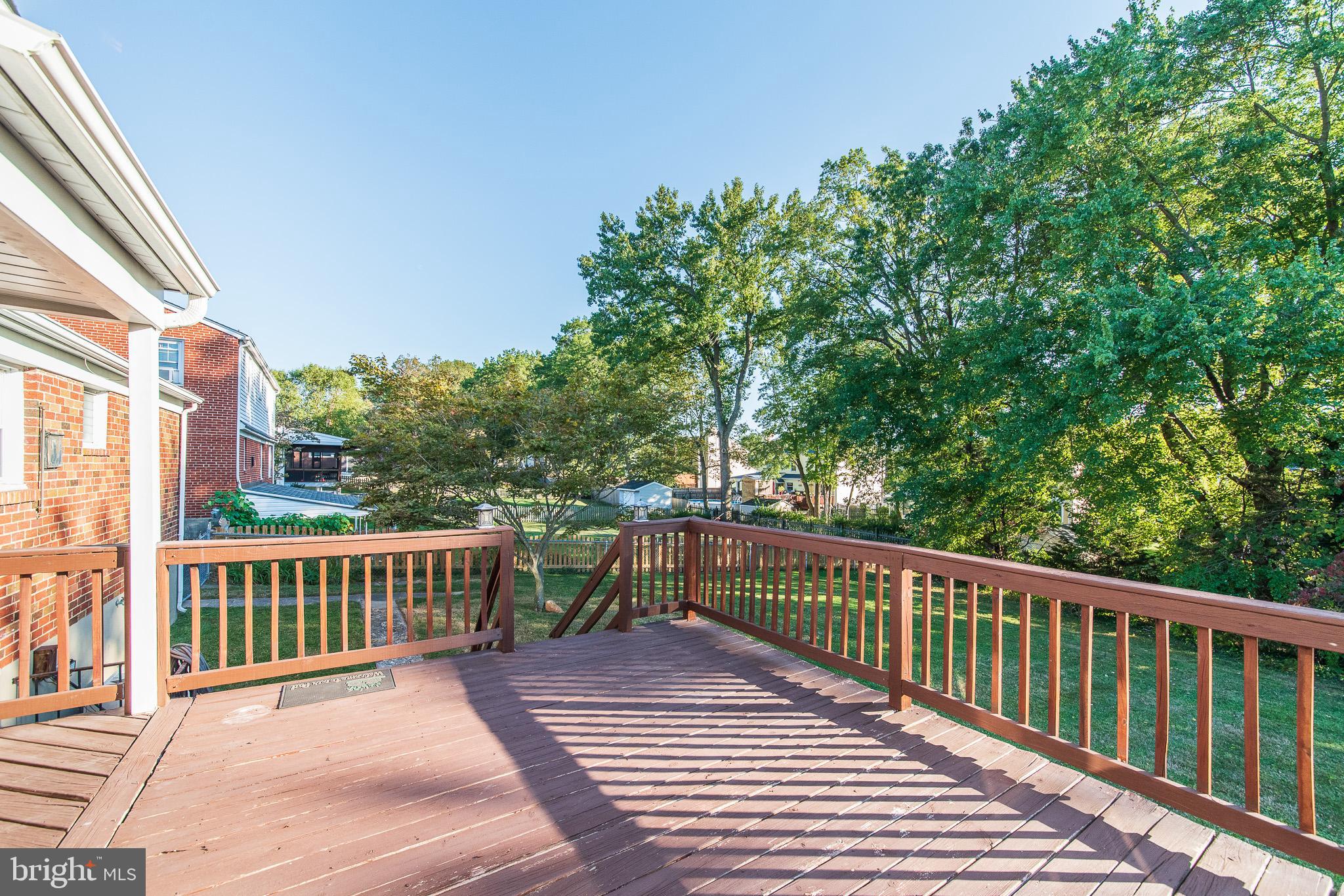 4223 Darleigh Road Baltimore, MD 21236 - Photo 22 of 33 Deck