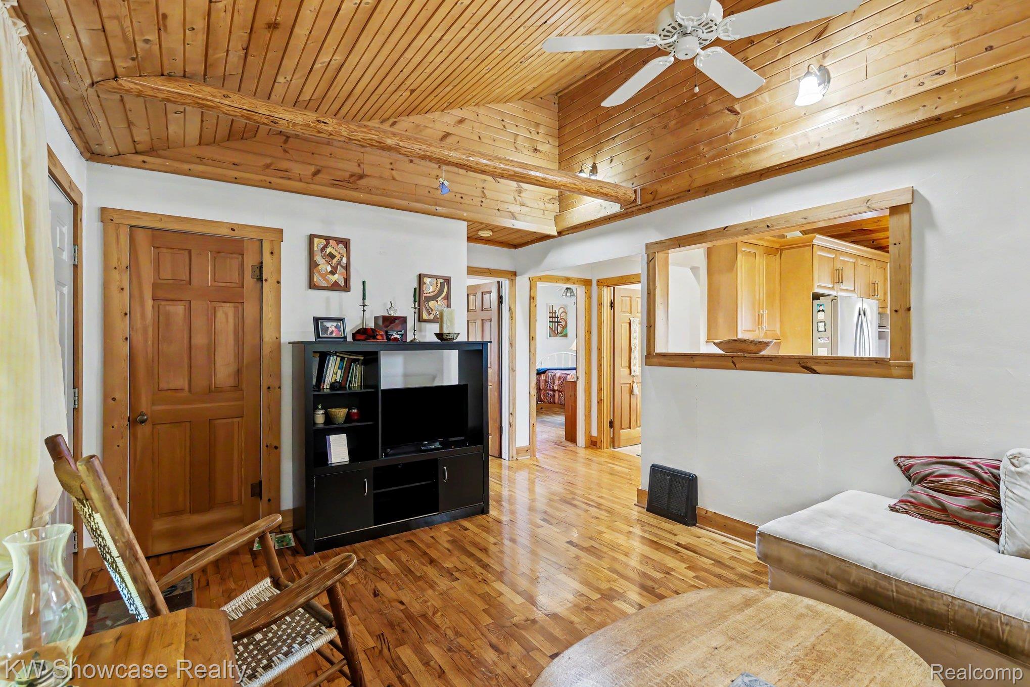 3585 East Clark Road Bath, MI 48808 - Photo 9 of 35 010_file_8895.jpg
