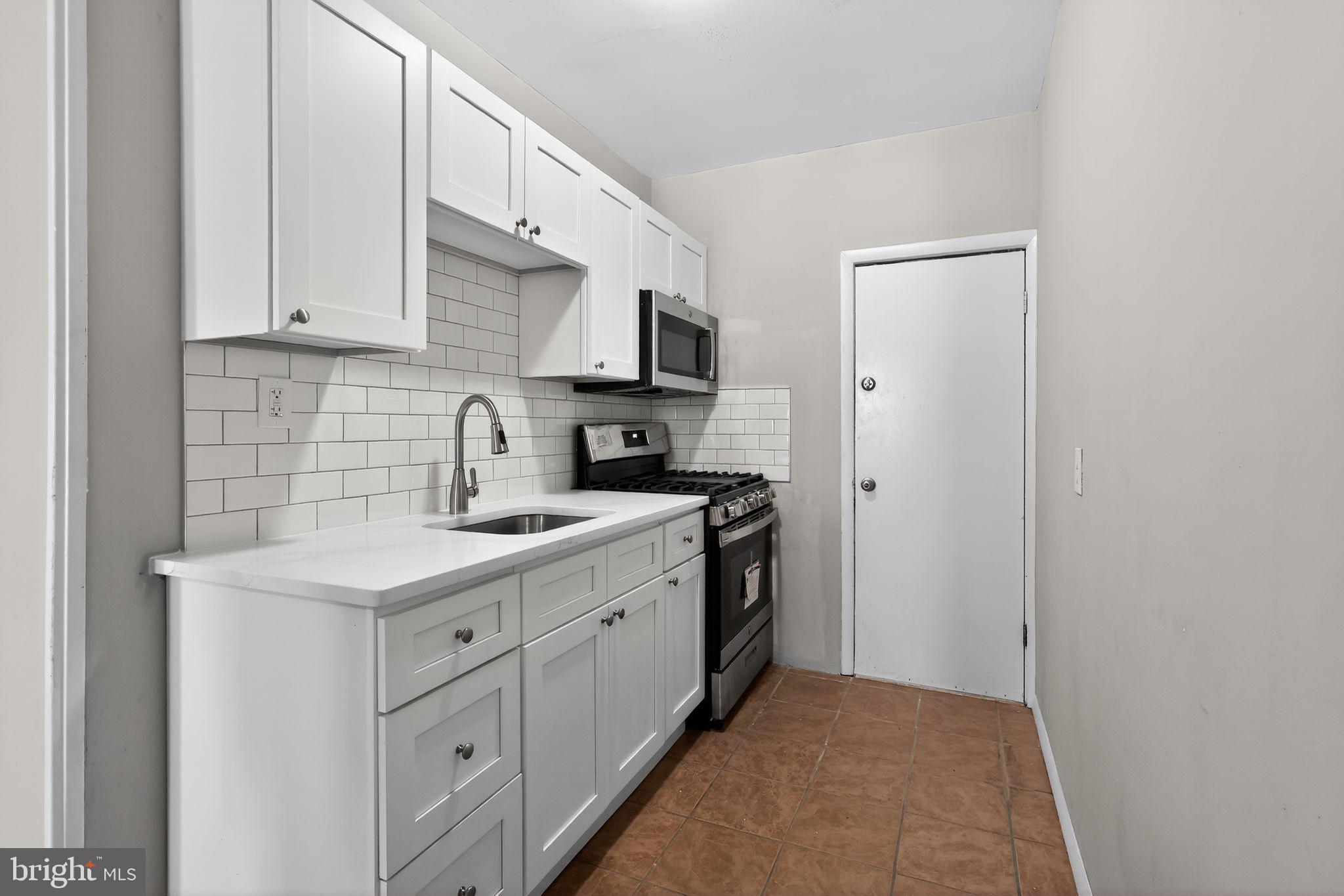 3923 Arcadia Street Philadelphia, PA 19124 - Photo 12 of 28 Kitchen