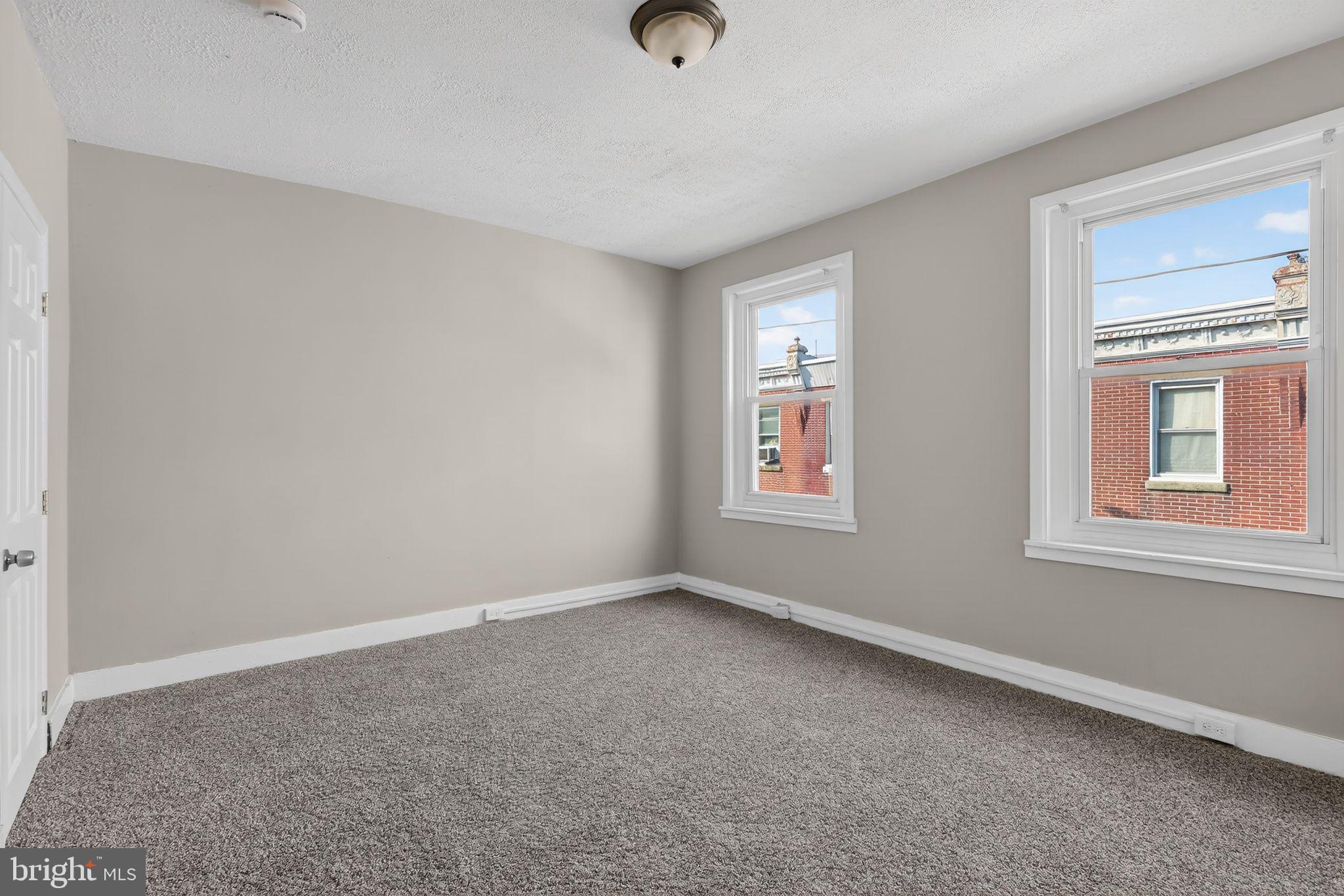 3923 Arcadia Street Philadelphia, PA 19124 - Photo 19 of 28 Front Bedroom