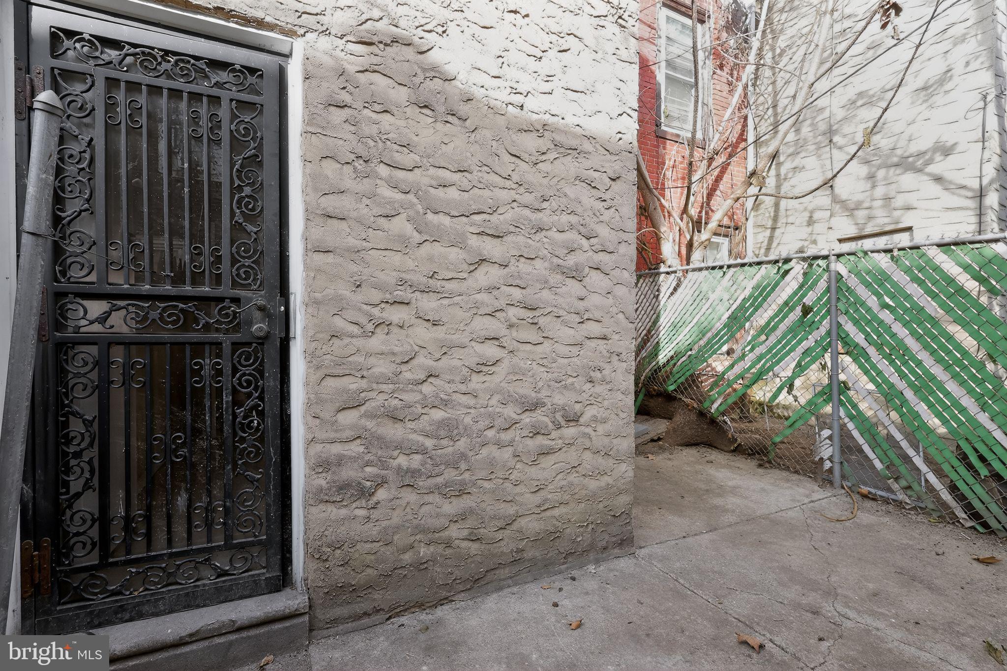 3923 Arcadia Street Philadelphia, PA 19124 - Photo 27 of 28 Exterior Rear