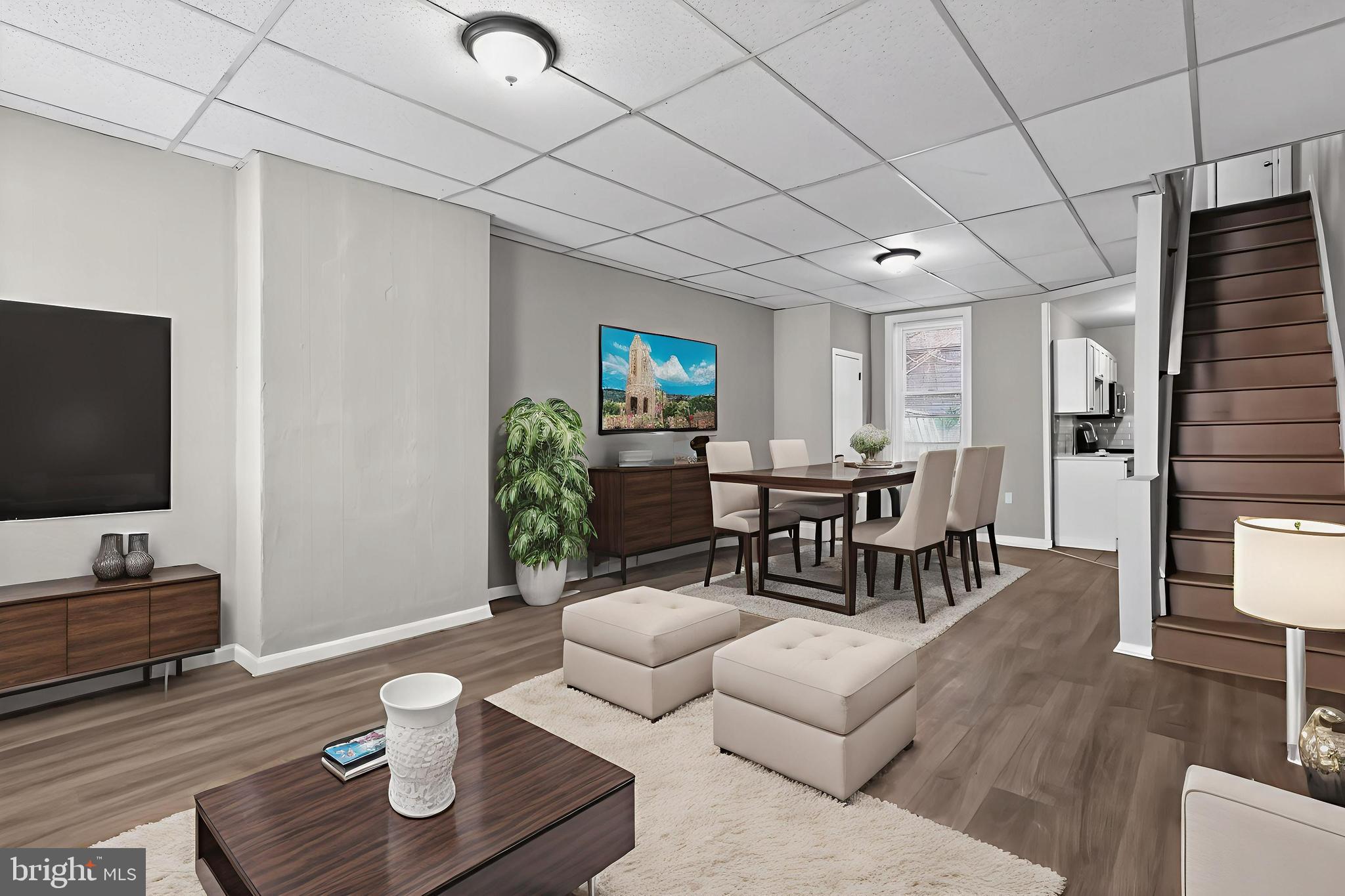 3923 Arcadia Street Philadelphia, PA 19124 - Photo 3 of 28 Dining Room Virtual Staging